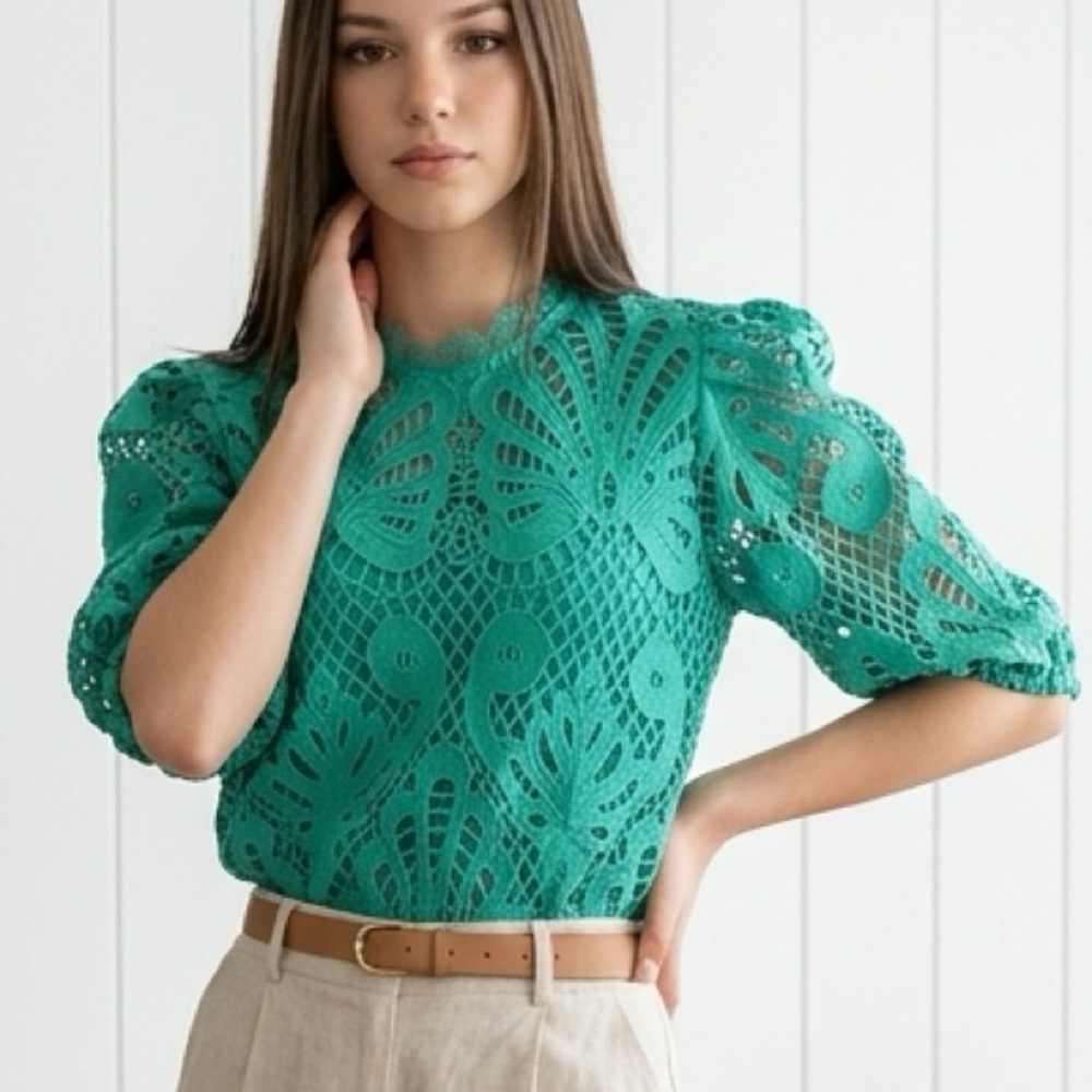 Vogue Vibes green cropped puffy sleeve floral eyelet cut blouse top sz Lg - Picture 2 of 8